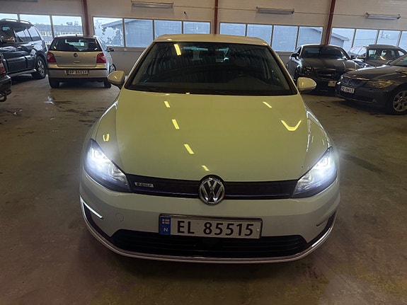 Volkswagen e-Golf VII 5 of 5