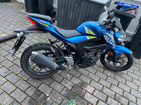 Suzuki GSX-S 125 2 of 5