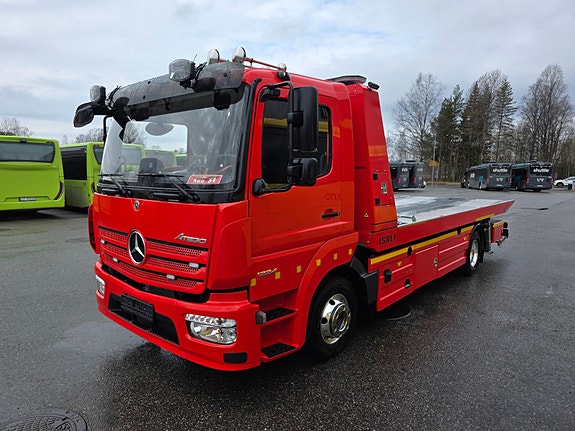 Mercedes-Benz Atego 1224 Automat med Isoli  Slide4 med bergingsbom og slisser. Rød og gul. LEVERINGSKLARE! 3 of 5