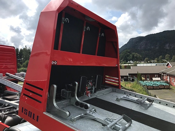 Mercedes-Benz Atego 1224 Automat med Isoli  Slide4 med bergingsbom og slisser. Rød og gul. LEVERINGSKLARE! 11 of 30