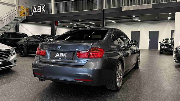 BMW 330d 9 of 30