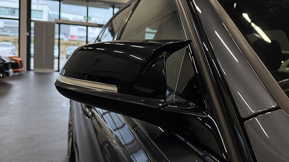 BMW 330d 6 of 30