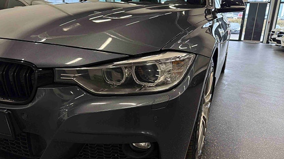 BMW 330d 2 of 30