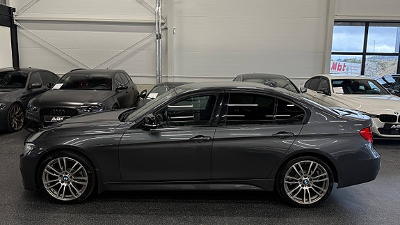 BMW 330d 13 of 30