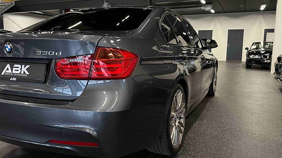 BMW 330d 8 of 30