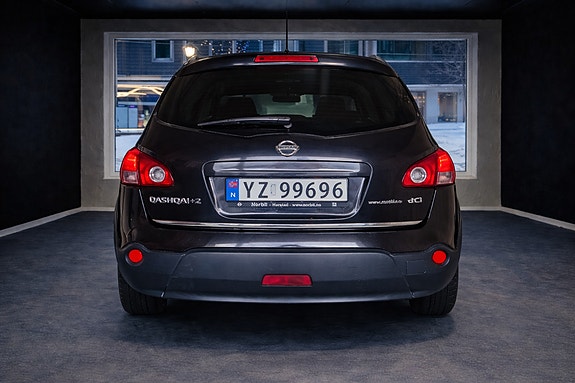 Nissan Qashqai+2 2 of 5