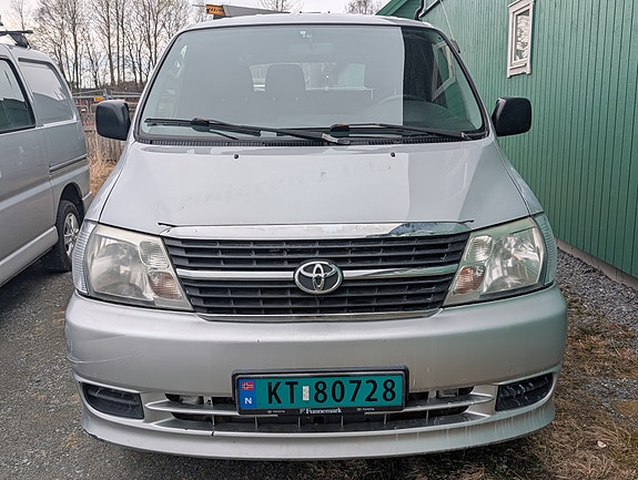 Toyota HiAce 2 of 5