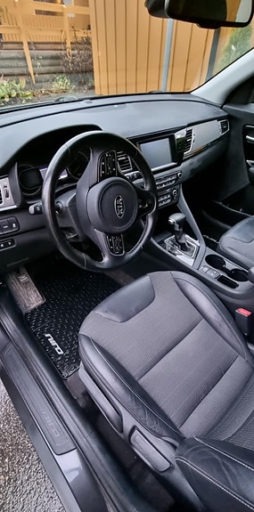 Kia Niro 10 of 15