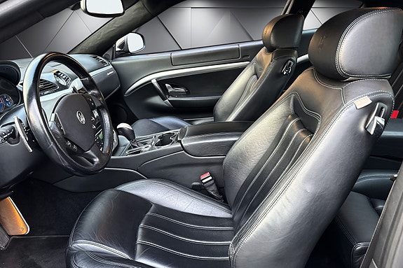 Maserati GranTurismo 11 of 21