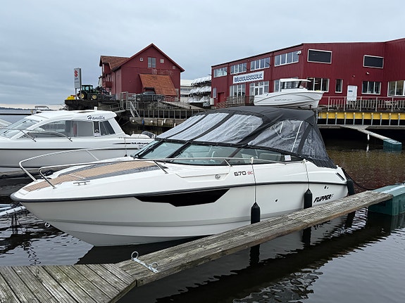 Flipper 670 DC m/Mercury Verado 250 (suveren motor til denne båten)