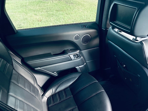 Land Rover Range Rover Sport 20 of 30