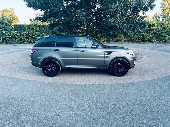 Land Rover Range Rover Sport 29 of 30
