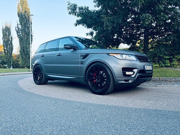 Land Rover Range Rover Sport 10 of 30