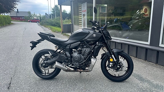 Yamaha MT-07 4 of 8
