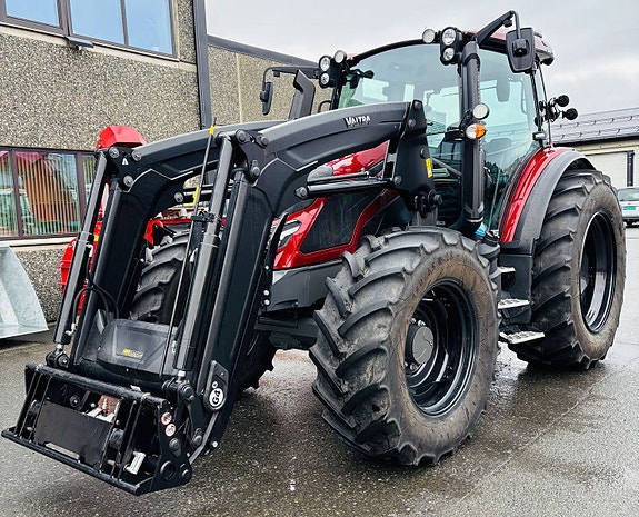Valtra Valtra G135 Active selges, fullfjæret, garanti 2024, kr 1 149 000,-
