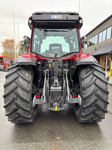 Valtra Valtra G135 Active selges, fullfjæret, garanti 2024, kr 1 149 000,-