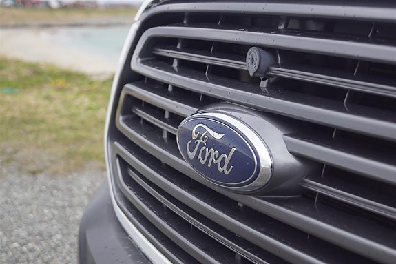 Ford Transit 22 of 26