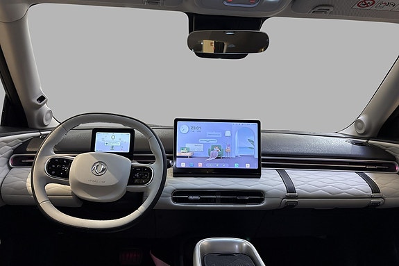 Dongfeng Box 9 of 18