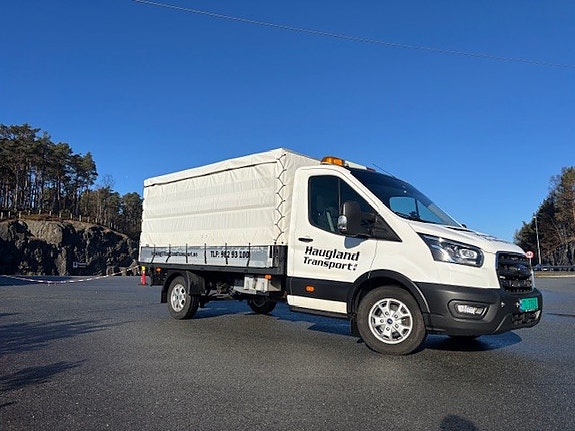 Ford Transit 9 of 24