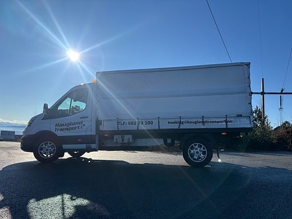 Ford Transit 15 of 24