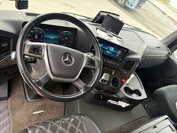 Mercedes-Benz Arocs 8x4 Istrail asfalt 10 of 12