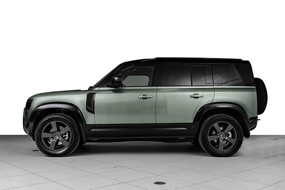 Land Rover Defender 110 3 of 30