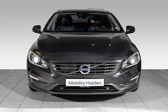 Volvo V60 3 of 24