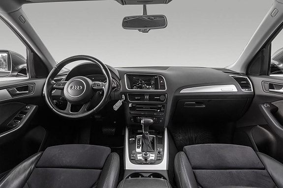 Audi Q5 12 of 22