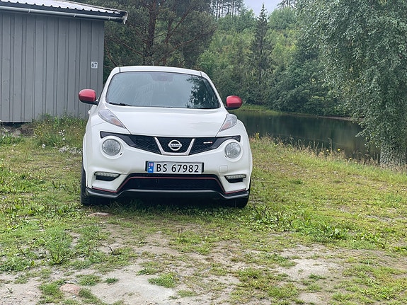 Nissan Juke 2 of 5