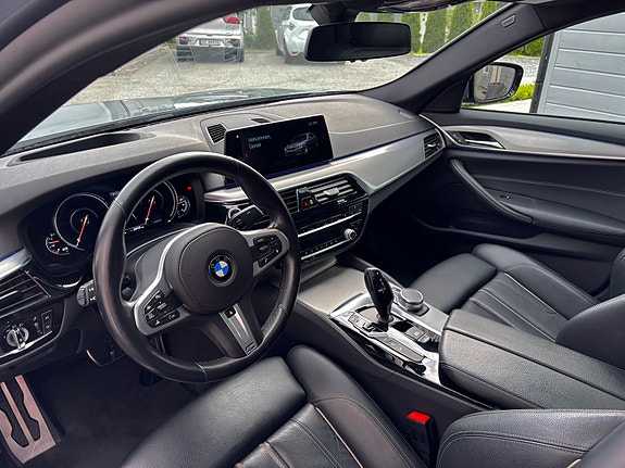 BMW 530e 15 of 29