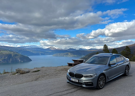 BMW 530e 29 of 29