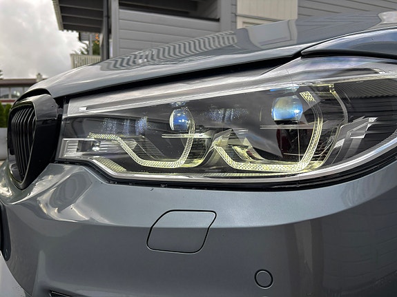 BMW 530e 25 of 29
