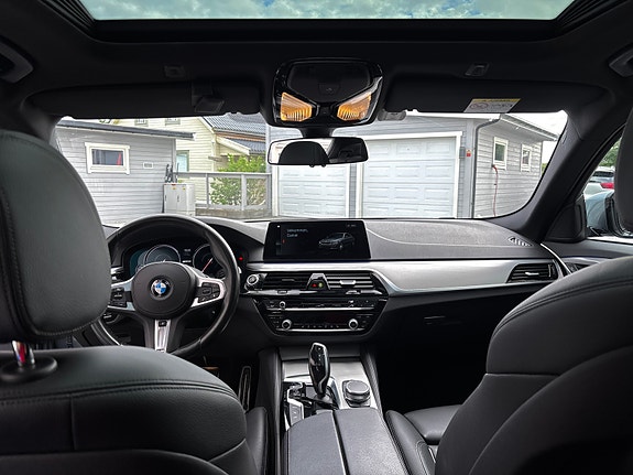 BMW 530e 12 of 29