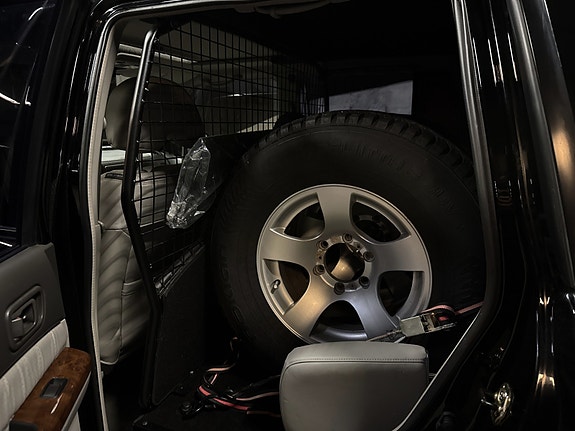 Nissan Patrol 27 of 30