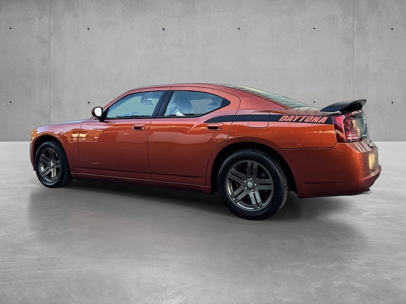Dodge Charger 4 of 5