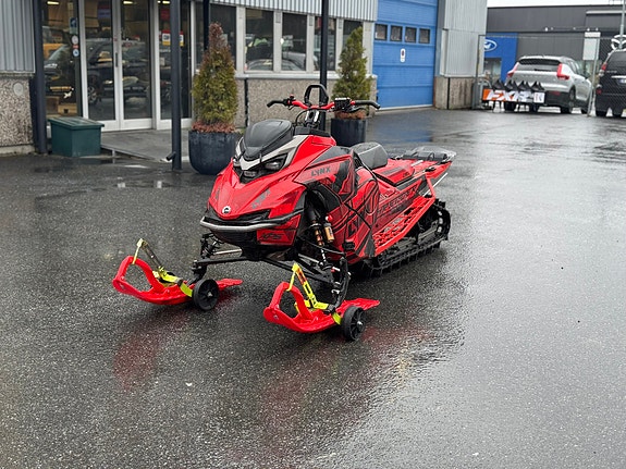 Lynx Shredder RE 850 E-TEC