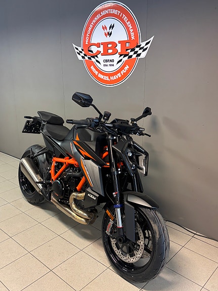 KTM 1390 Super Duke R 5 of 5