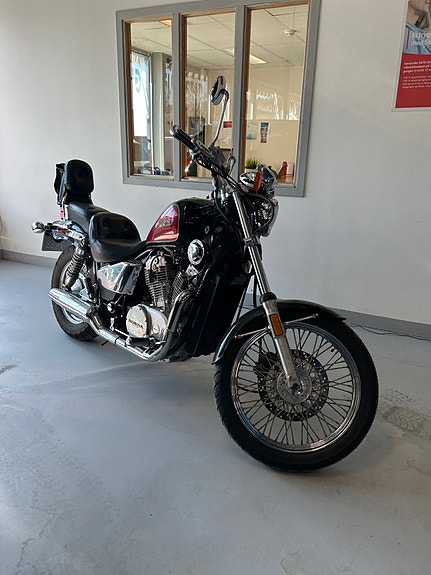 Honda VT 800 Shadow 2 of 15