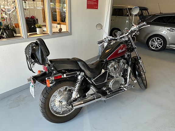 Honda VT 800 Shadow 4 of 15