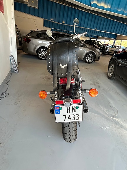 Honda VT 800 Shadow 7 of 15