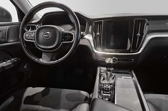 Volvo V60 13 of 30