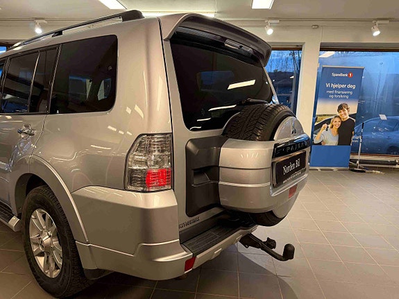 Mitsubishi Pajero 5 of 30