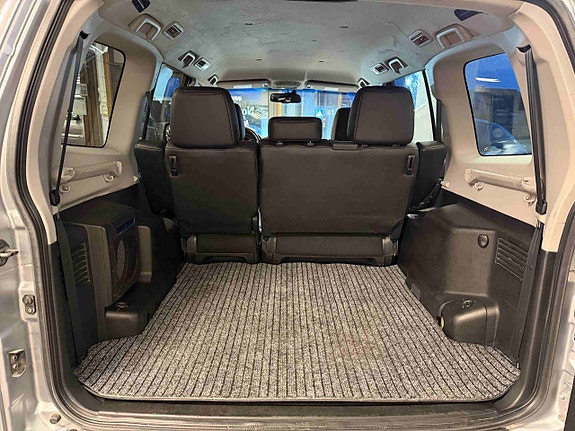 Mitsubishi Pajero 25 of 30