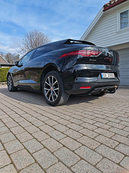 Jaguar I-PACE 5 of 15