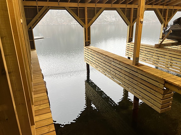 Innerst bukt i et nytt båthus for 6 båter - Båthus/naust tilleie 2 of 10