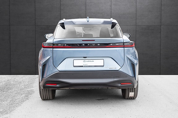 Lexus RZ450e 3 of 20