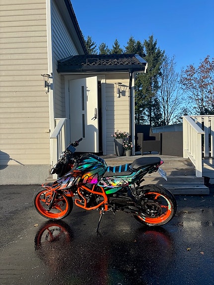 KTM 390 Duke 5 of 8