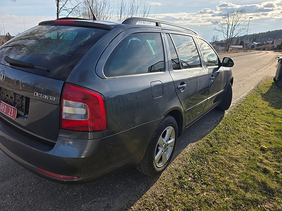 Skoda Octavia 5 of 30