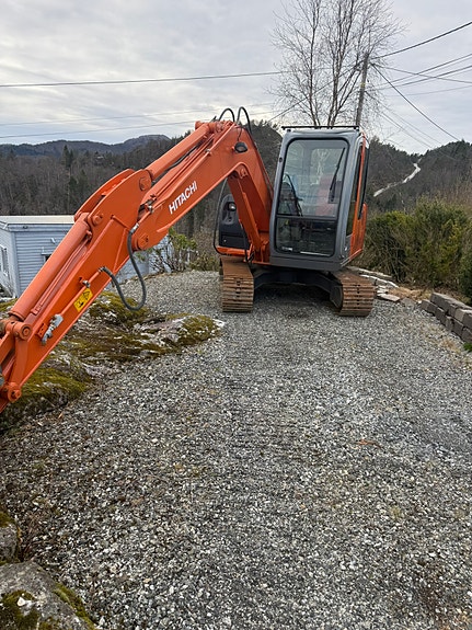 Hitachi ZX 60 2 of 5