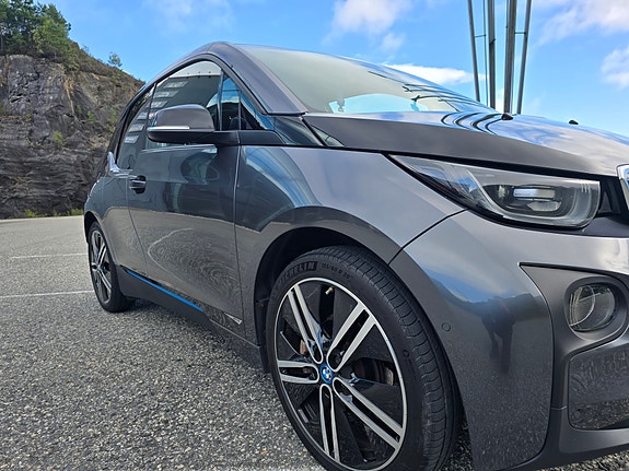 BMW i3 4 of 14